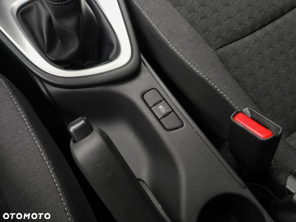 Toyota Yaris - 25
