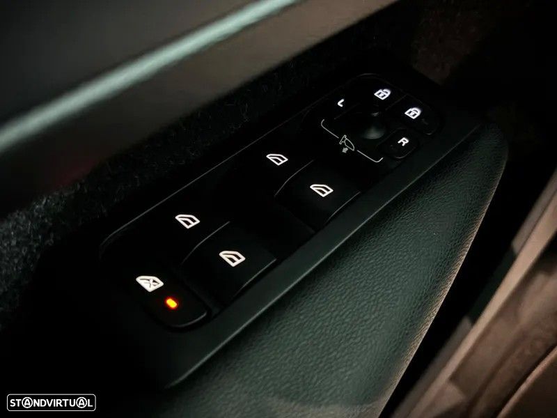 Volvo XC 40 1.5 T3 Inscription Geartronic - 38