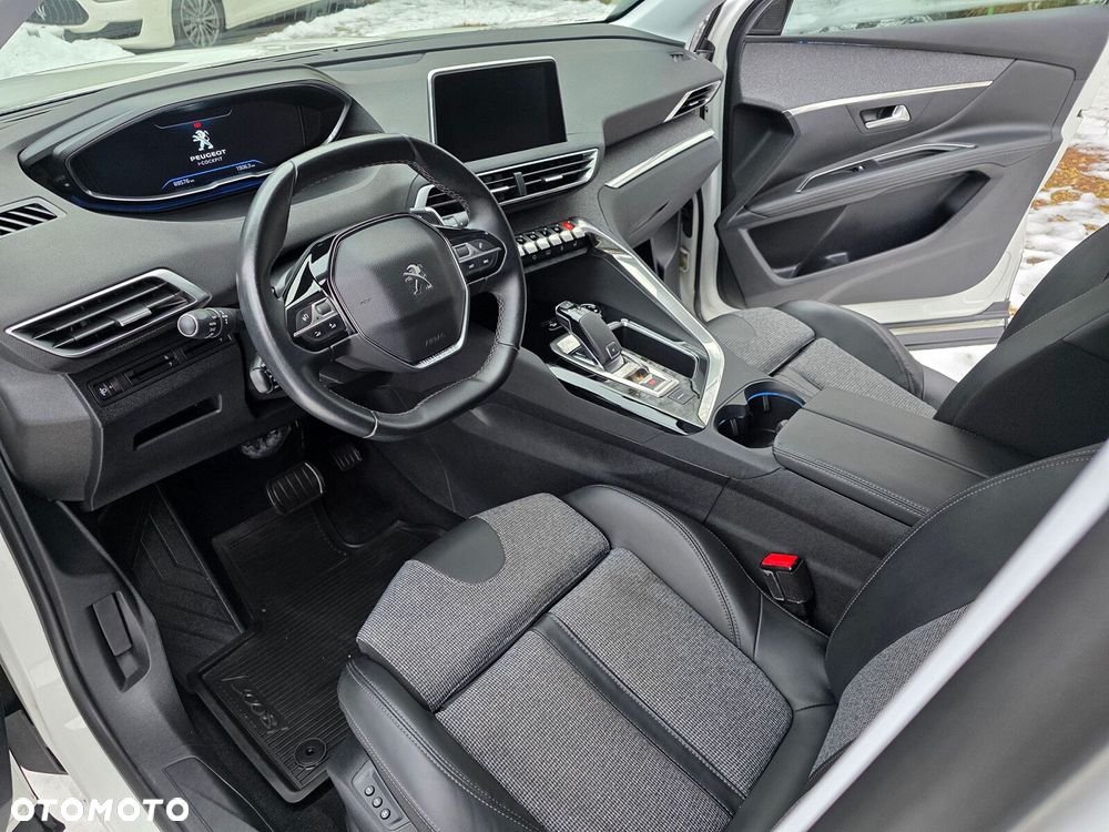 Peugeot 3008 - 11