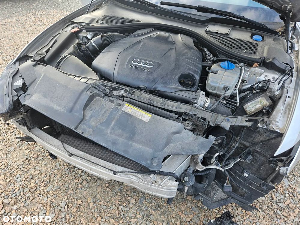 Audi A6 Avant 3.0 TDI Quattro S tronic - 12