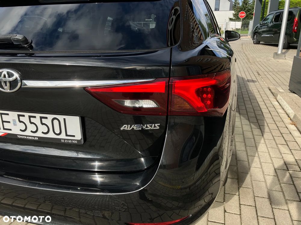 Toyota Avensis 2.0 D-4D Premium - 7