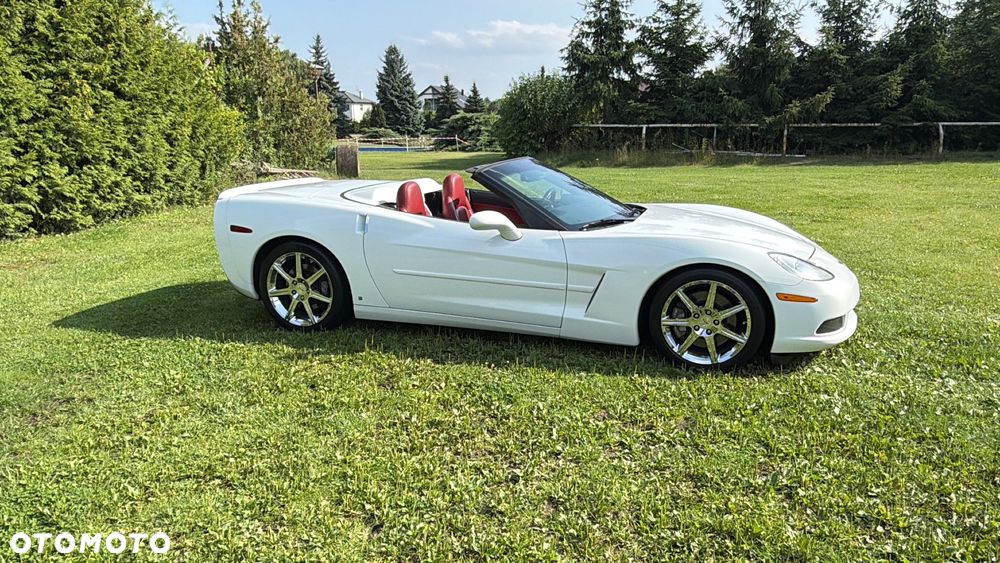 Chevrolet Corvette - 12
