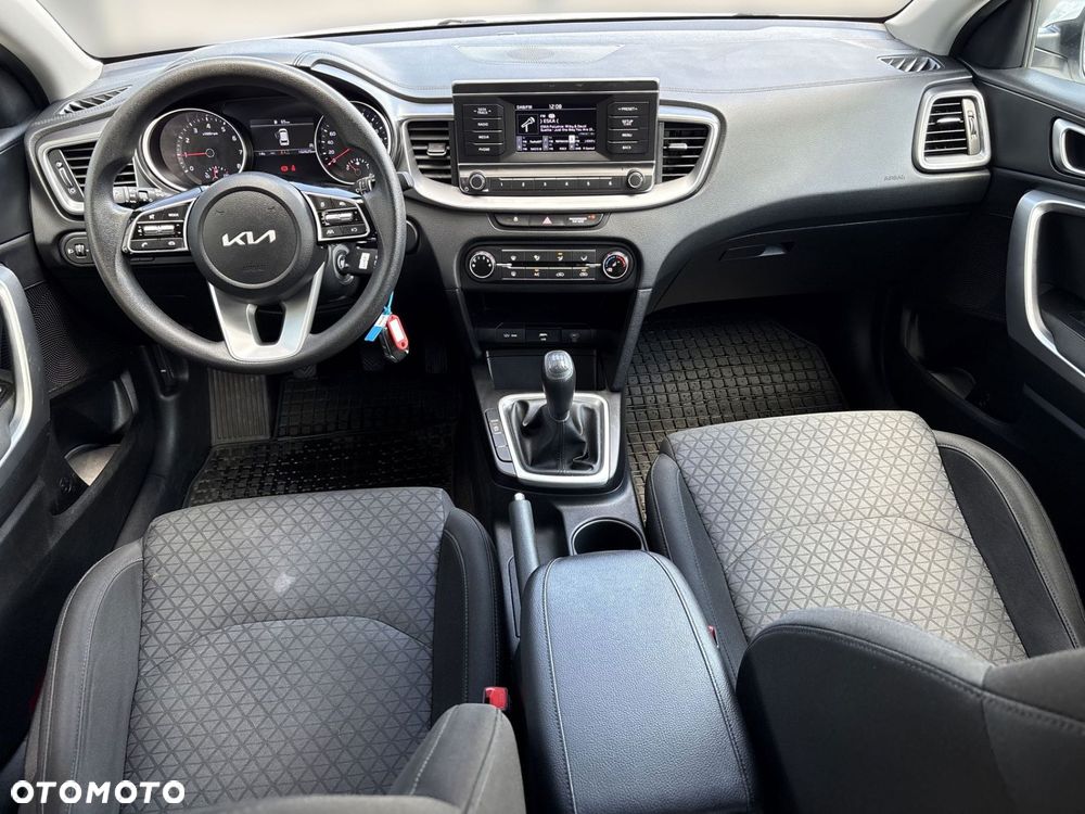 Kia Ceed - 19
