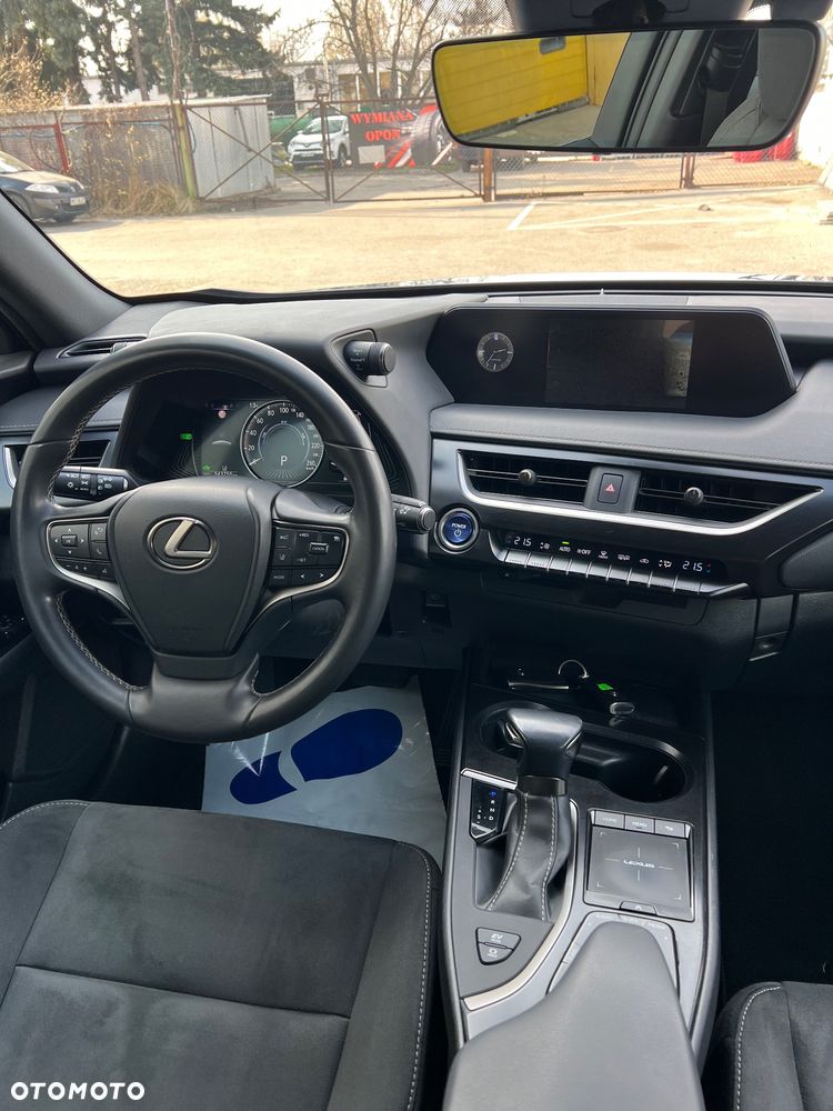 Lexus UX 250h Elegance 2WD - 10