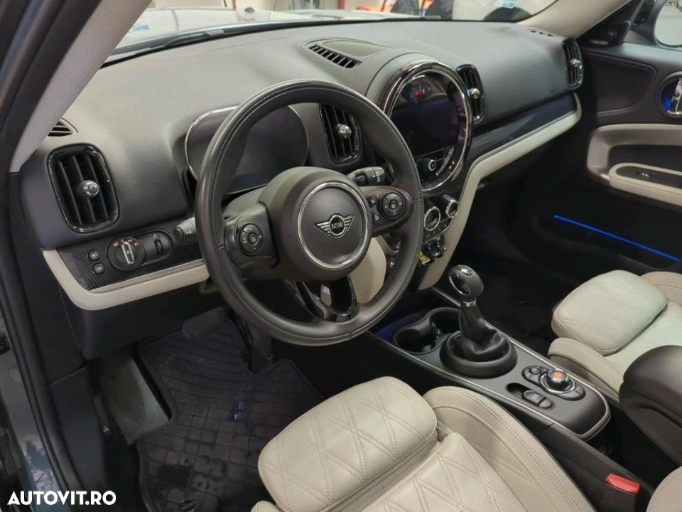 Mini Countryman Cooper SE ALL4 AT - 41