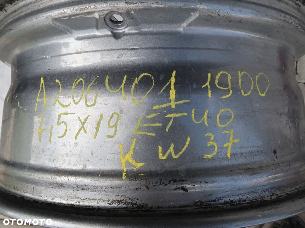 W37 Felga Mercedes A2064011900 7,5x19et40 Idealna szara - 8