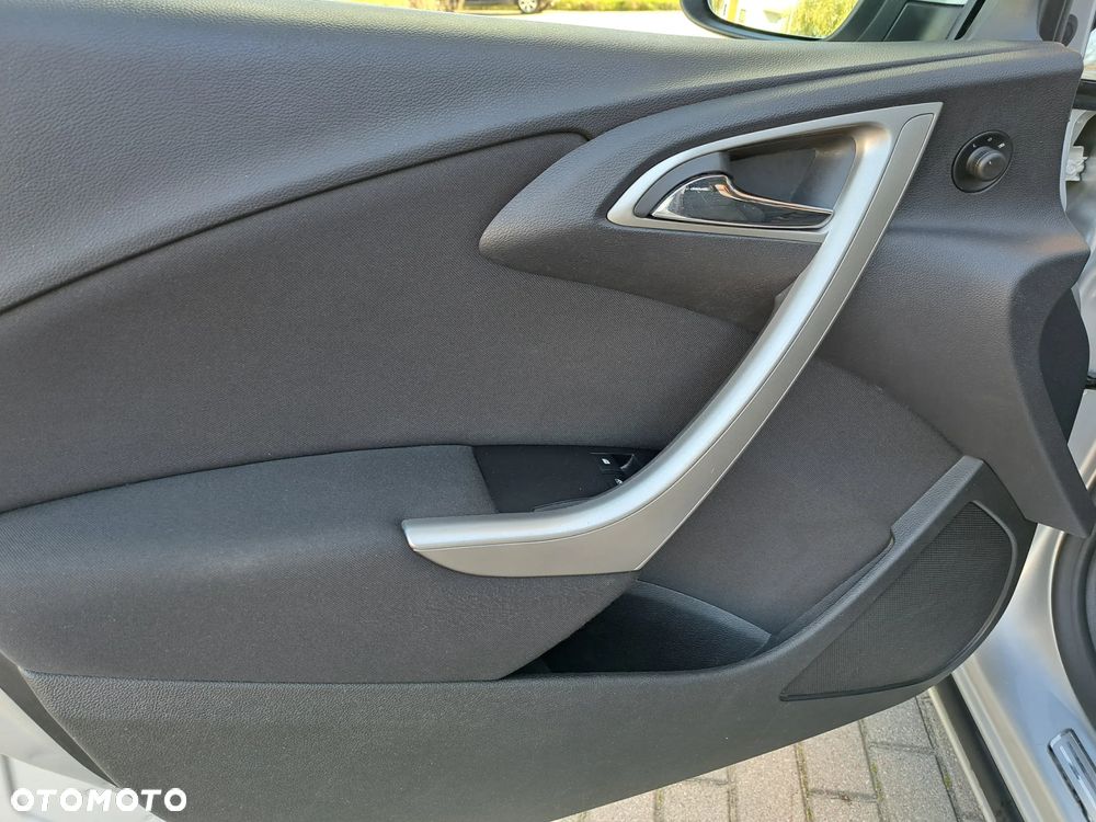 Opel Astra - 25