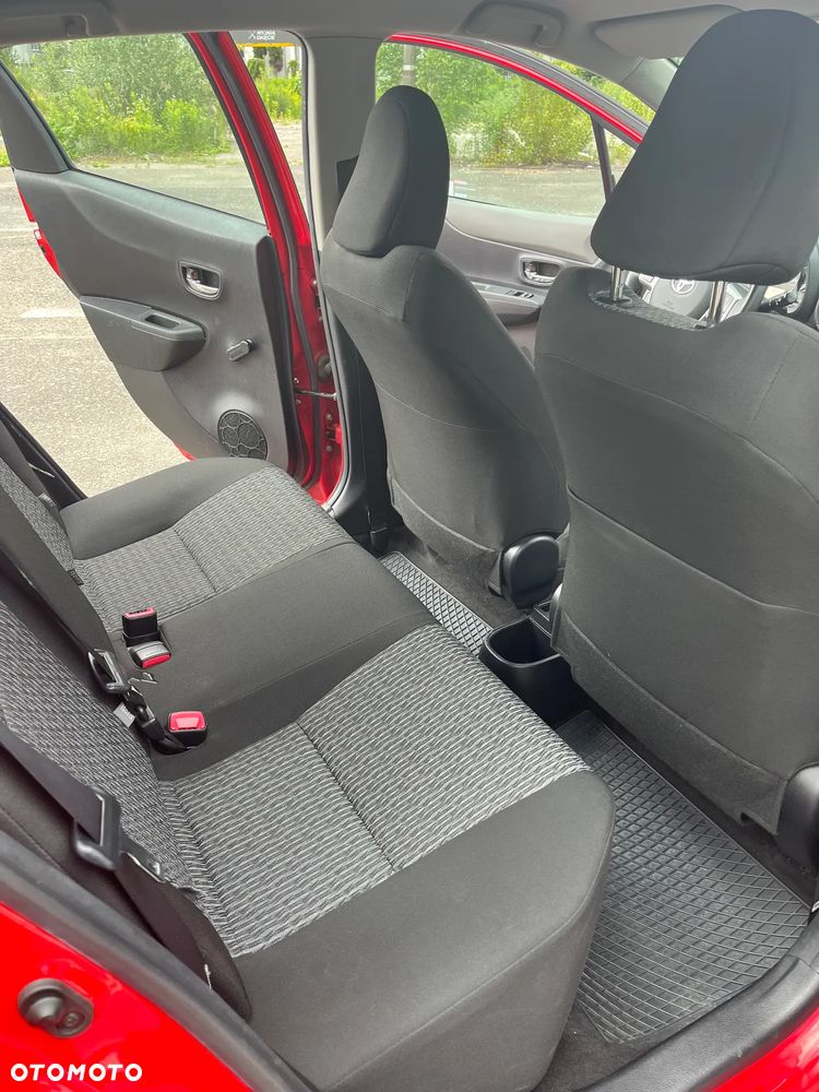 Toyota Yaris 1.33 Premium - 13