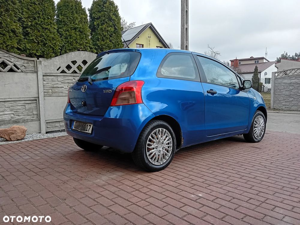 Toyota Yaris 1.0 VVT-i Sol - 15