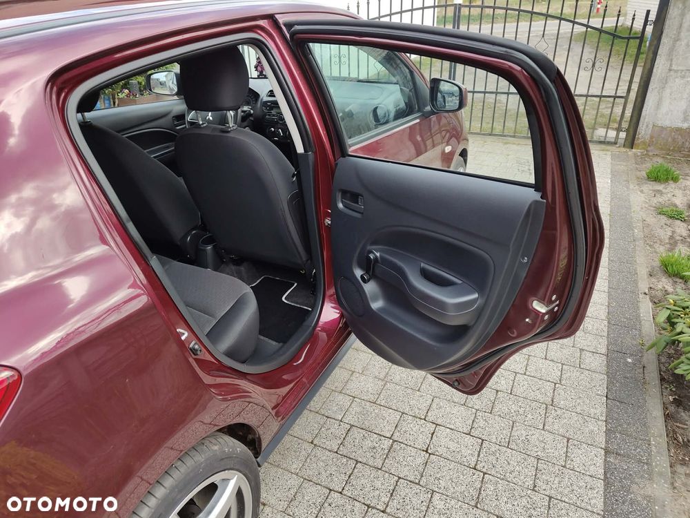 Mitsubishi Space Star 1.0 - 9