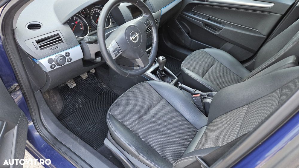 Opel Astra 1.6i Enjoy - 3