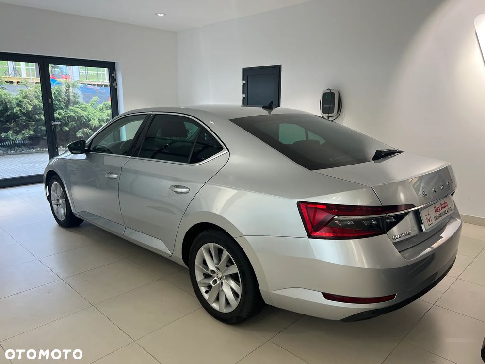 Skoda Superb 1.5 TSI Ambition DSG - 7