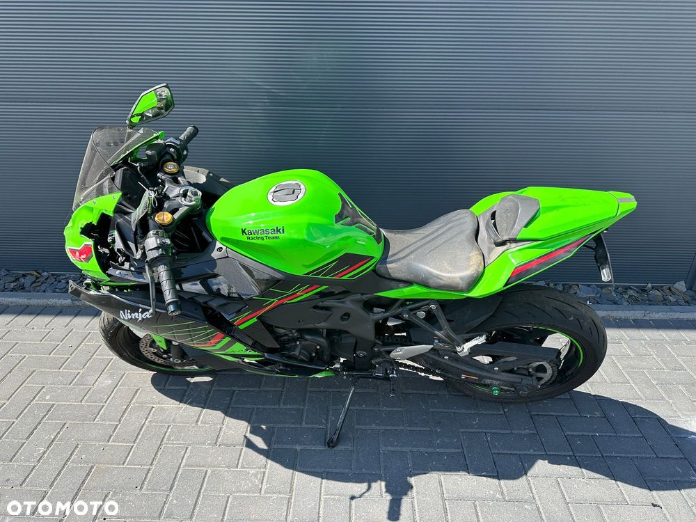 Kawasaki ZX - 2