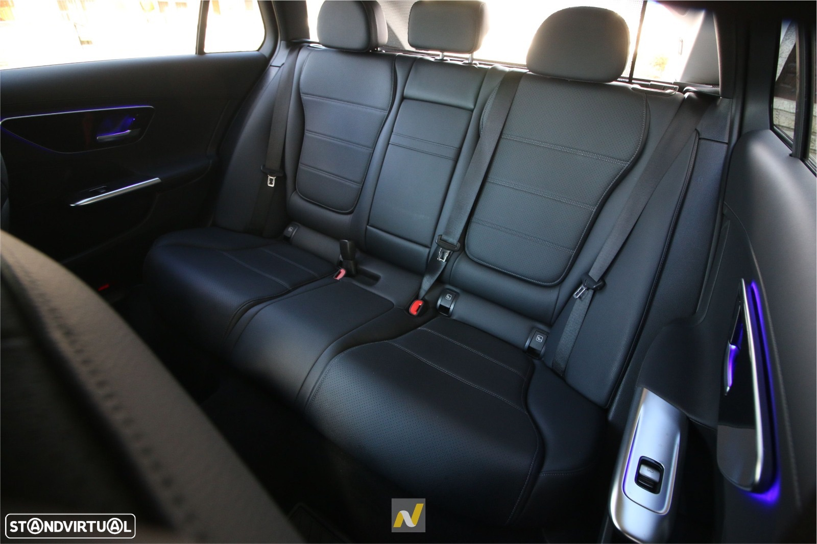 Mercedes-Benz C 300 e AMG Line - 29