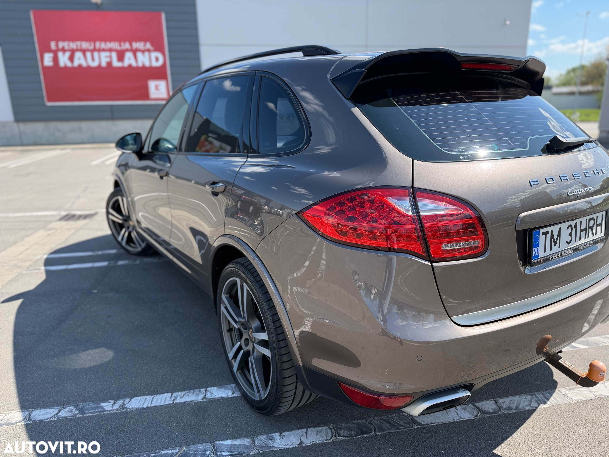 Porsche Cayenne Diesel Platinum Edition - 15