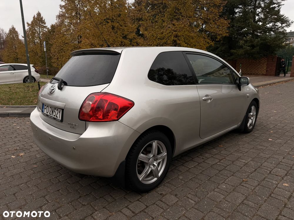 Toyota Auris - 18