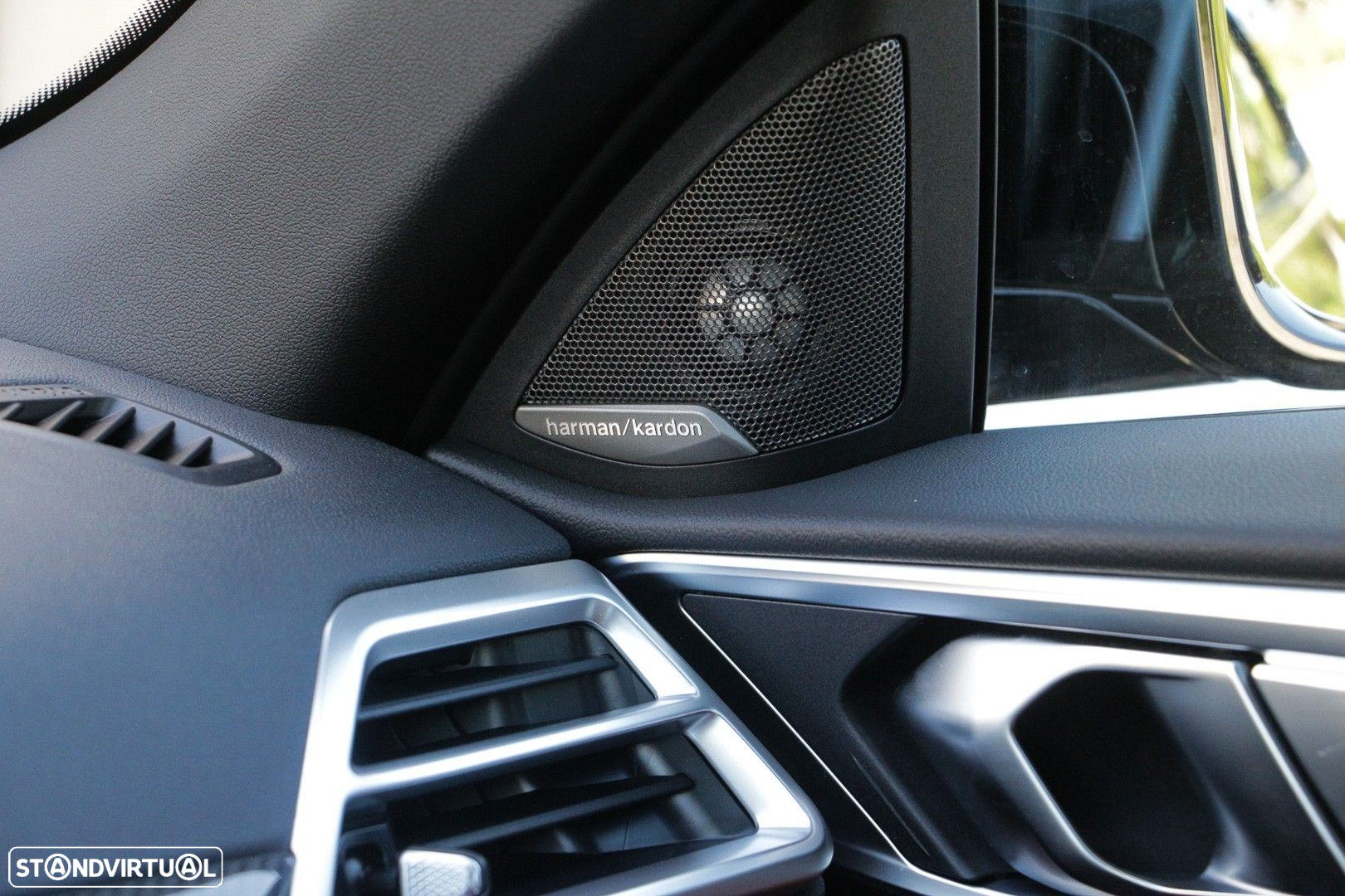 BMW M4 Competition xDrive - 38