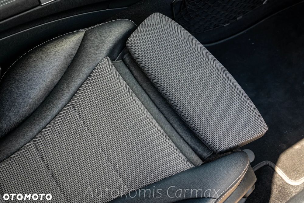 Mercedes-Benz Klasa C 180 9G-TRONIC Edition - 25