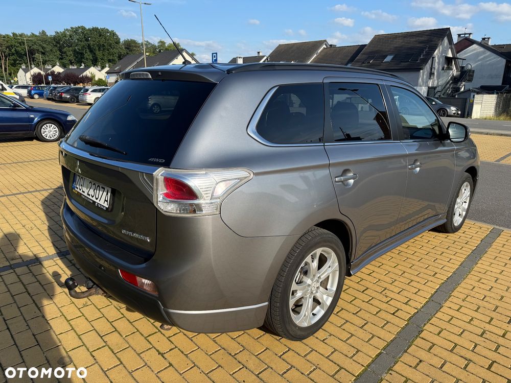 Mitsubishi Outlander 2.2 DI-D 4WD Intense - 6