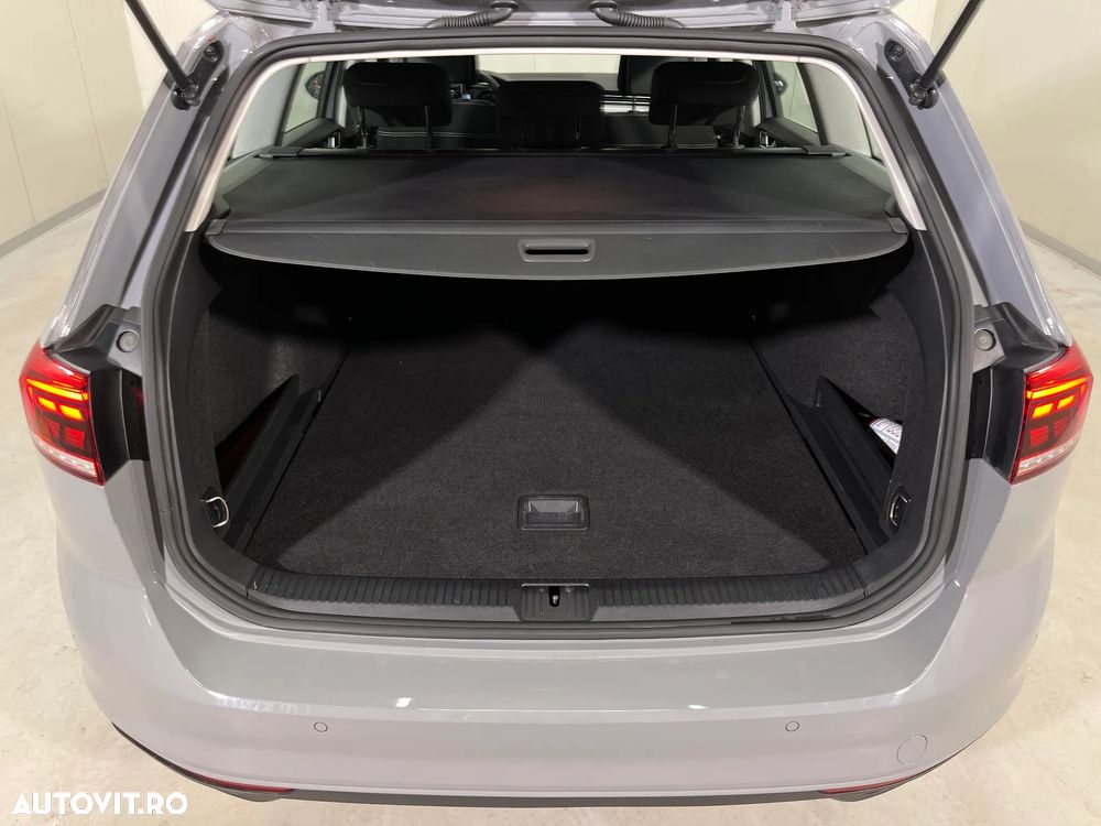 VOLKSWAGEN Passat 2022 — imagine 12