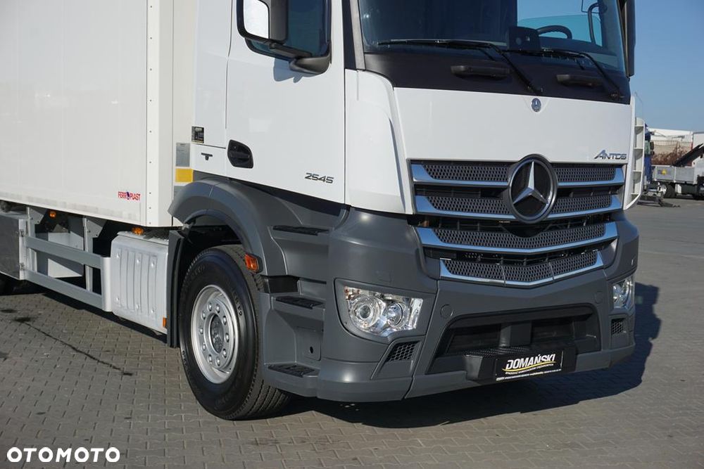 Mercedes-Benz ANTOS / 2545 / EURO 6 / CHŁODNIA + WINDA / 23 PALETY / OŚ SKRĘTNA - 37