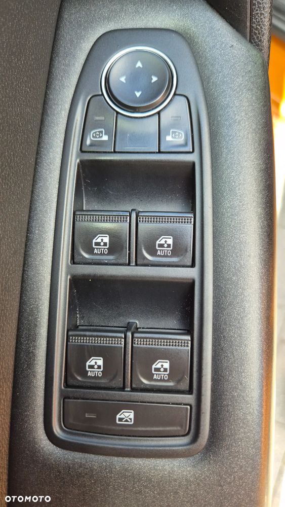 Renault Captur TCe 100 EXPERIENCE - 23
