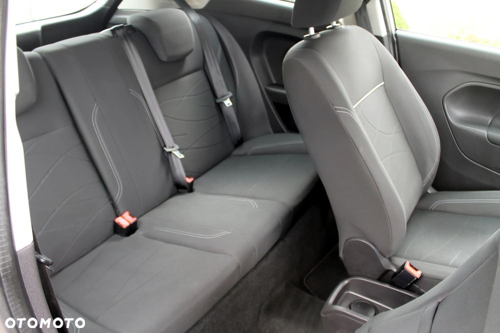 Ford Fiesta 1.25 Ambiente EU5 - 12