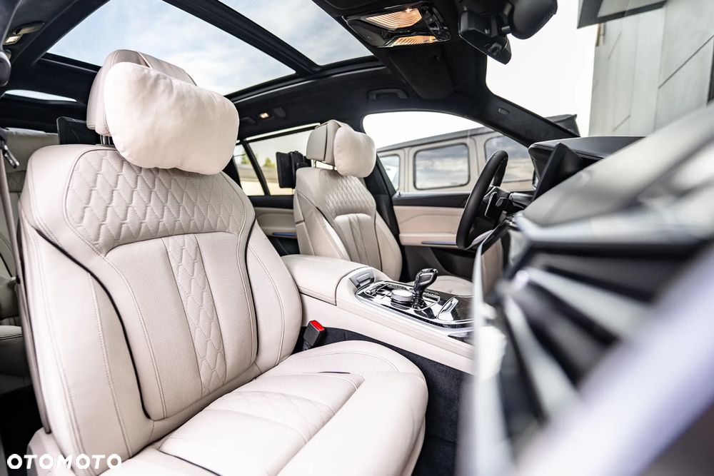 BMW X7 M50i sport - 39