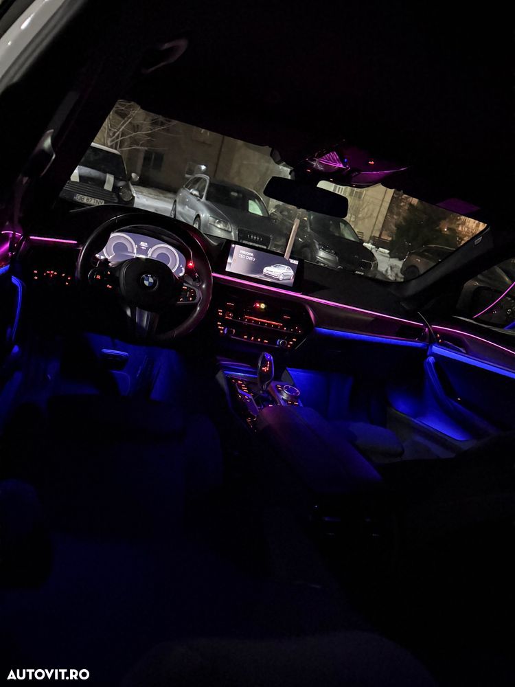 BMW Seria 5 520d AT - 8