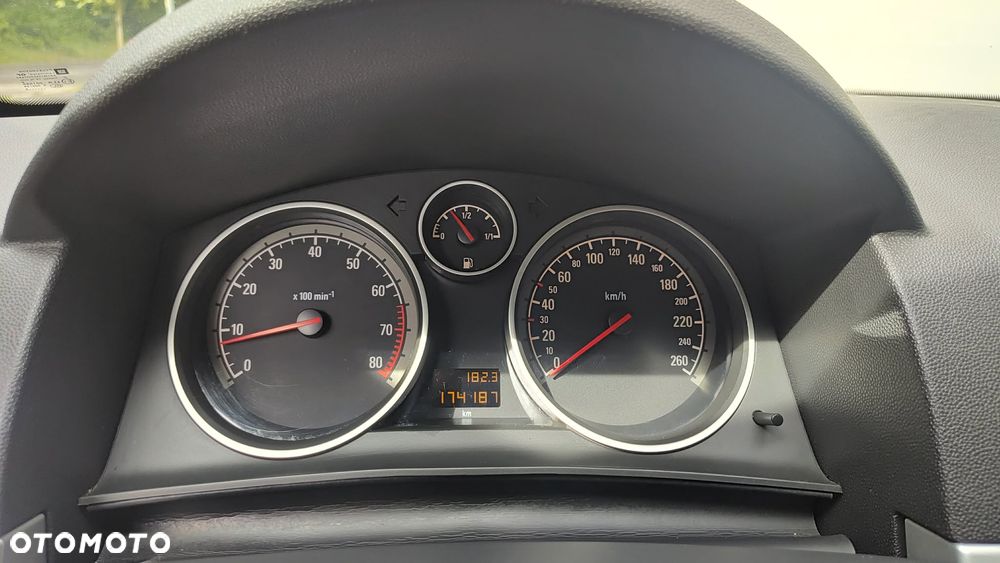 Opel Astra 1.4 Cosmo - 7