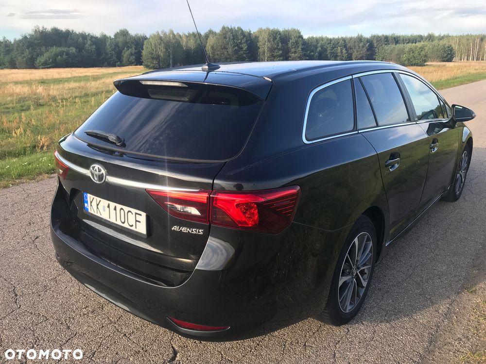 Toyota Avensis - 2