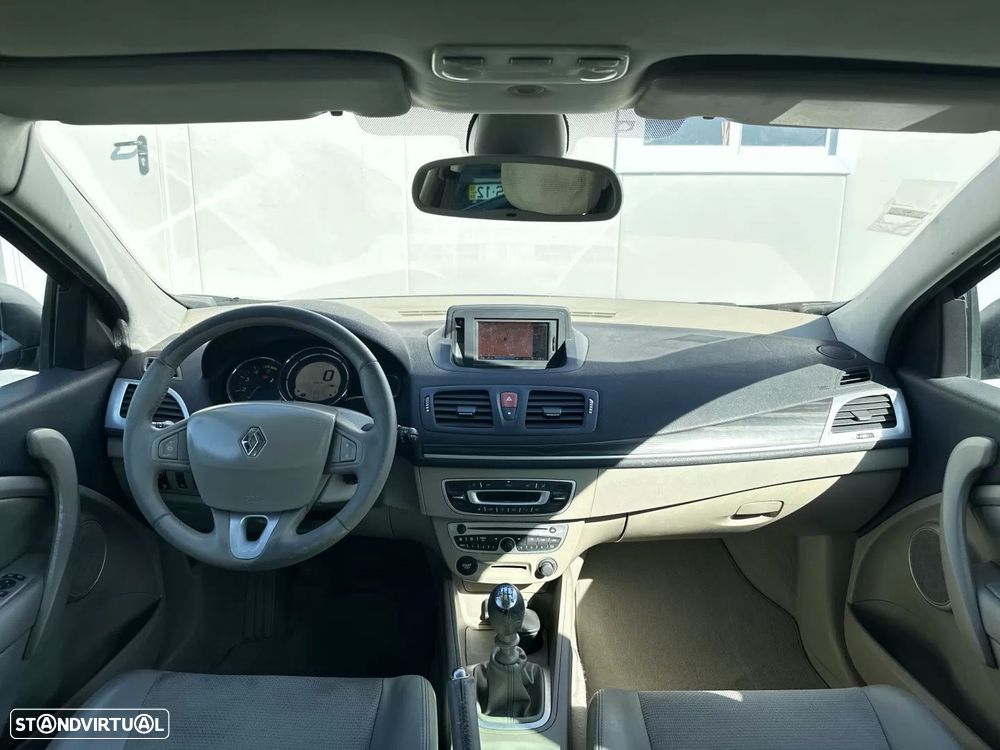 Renault Mégane Sport Tourer 1.5 dCi Dynamique S - 9