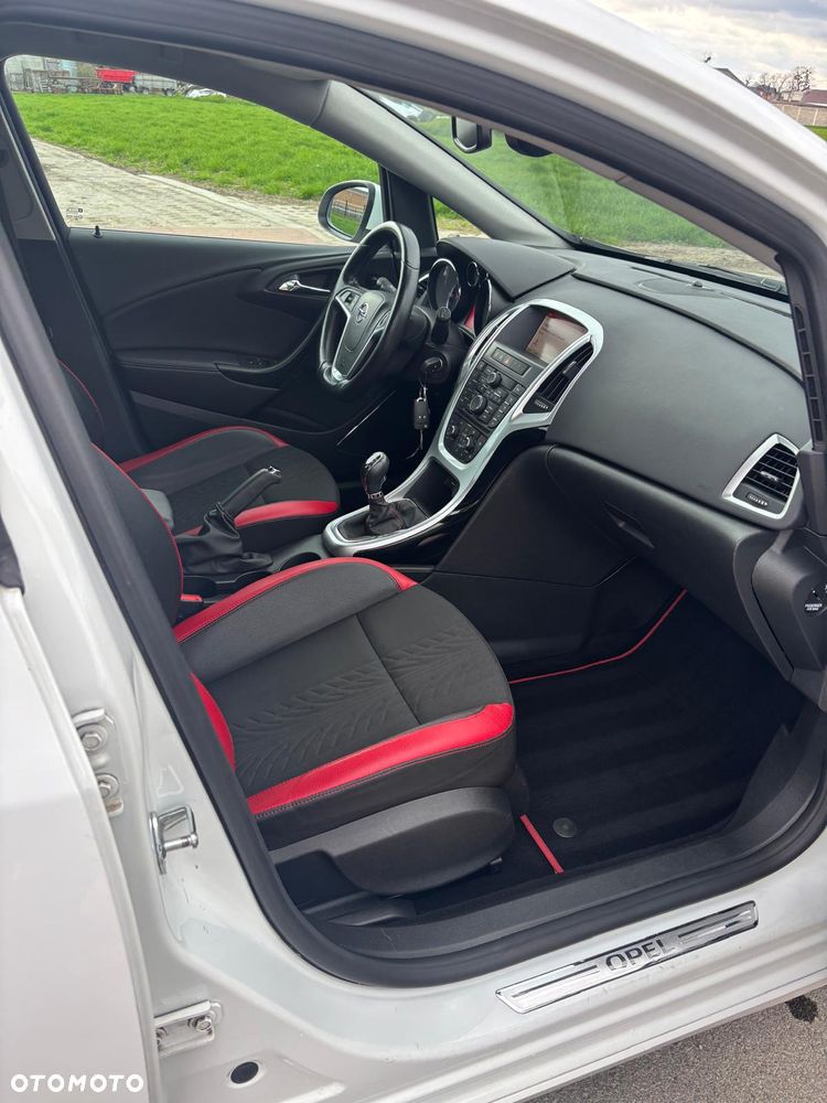 Opel Astra 2.0 BiTurbo CDTI DPF ecoFLEX SportsTourer St - 15