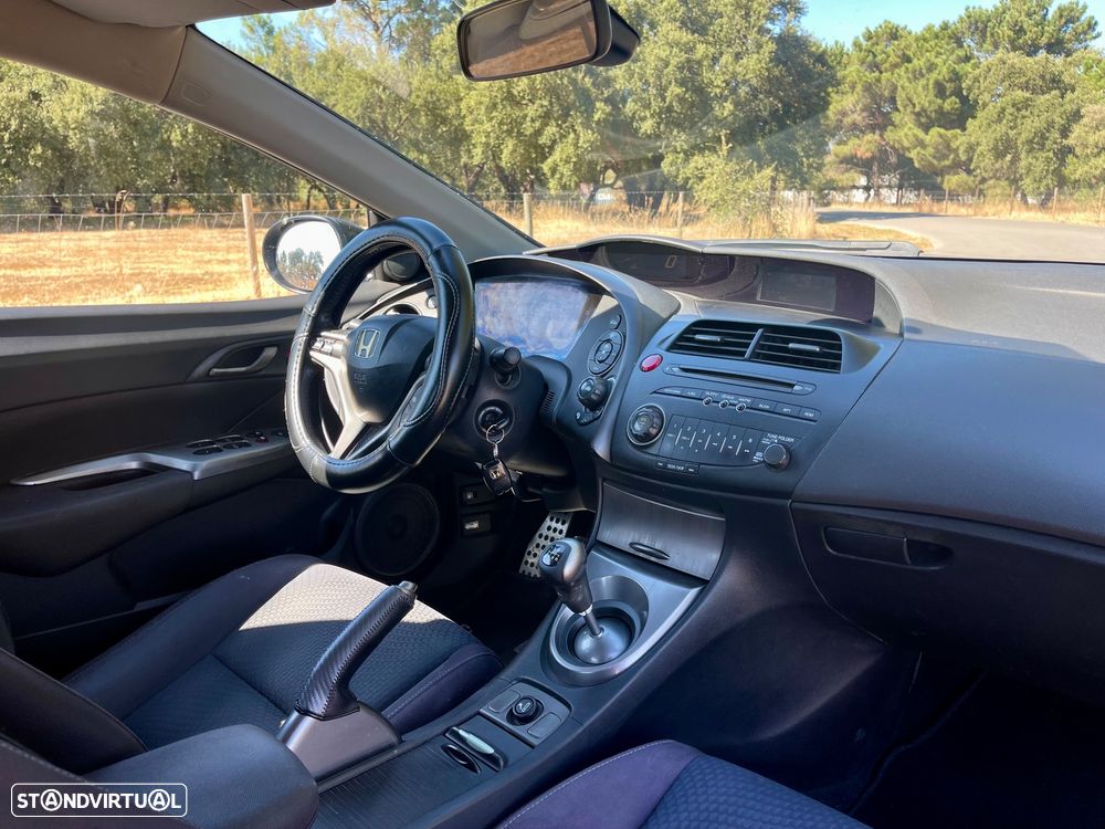 Honda Civic 1.4 i-VTEC Comfort - 17