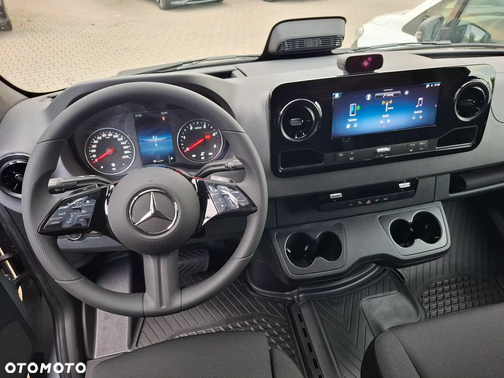 Mercedes-Benz Sprinter 317 CDI Furgon PRO Ekstra Długi 4325+mm - 21
