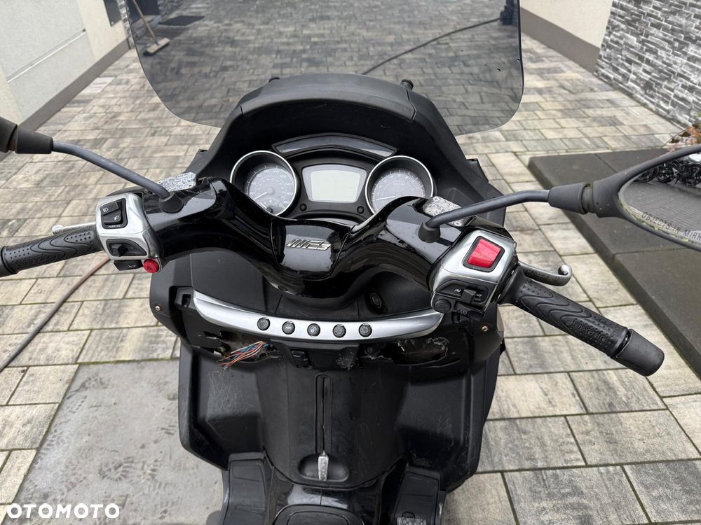 Piaggio MP-3 - 7