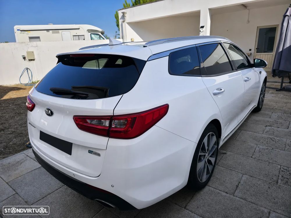 Kia Optima SW - 4