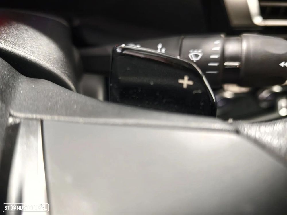 Citroën C4 PureTech 130 Stop&Start EAT8 FEEL PACK - 17