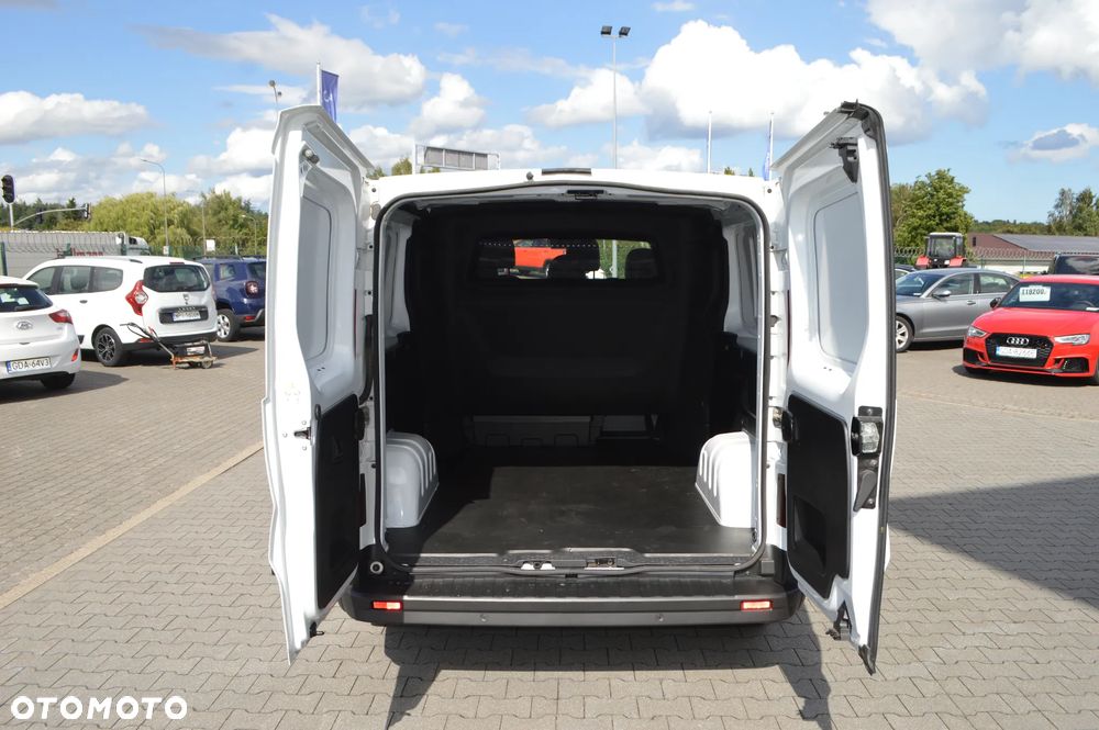 Renault Trafic - 13
