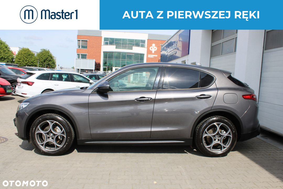 Alfa Romeo Stelvio 2.0 Turbo Sprint Q4 - 3