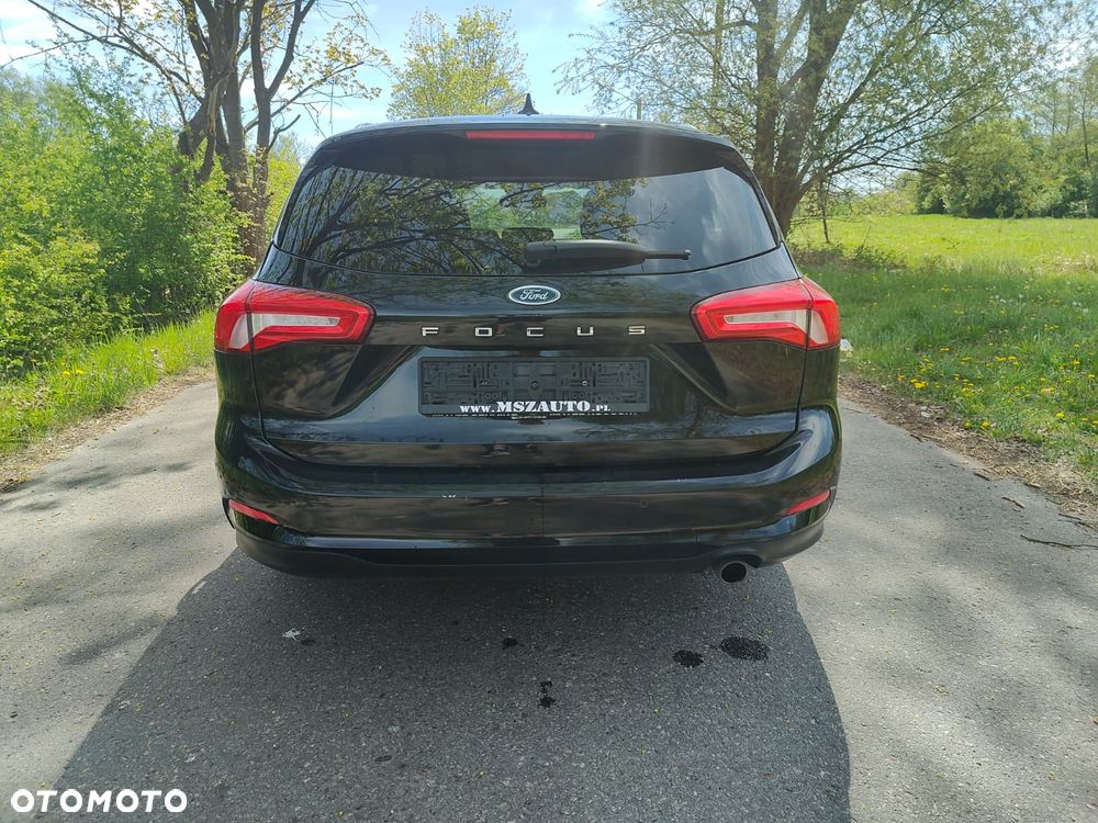 Ford Focus SW 1.0 EcoBoost Titanium - 6