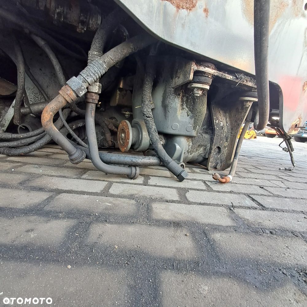 Claas scorpion 6035 - 5