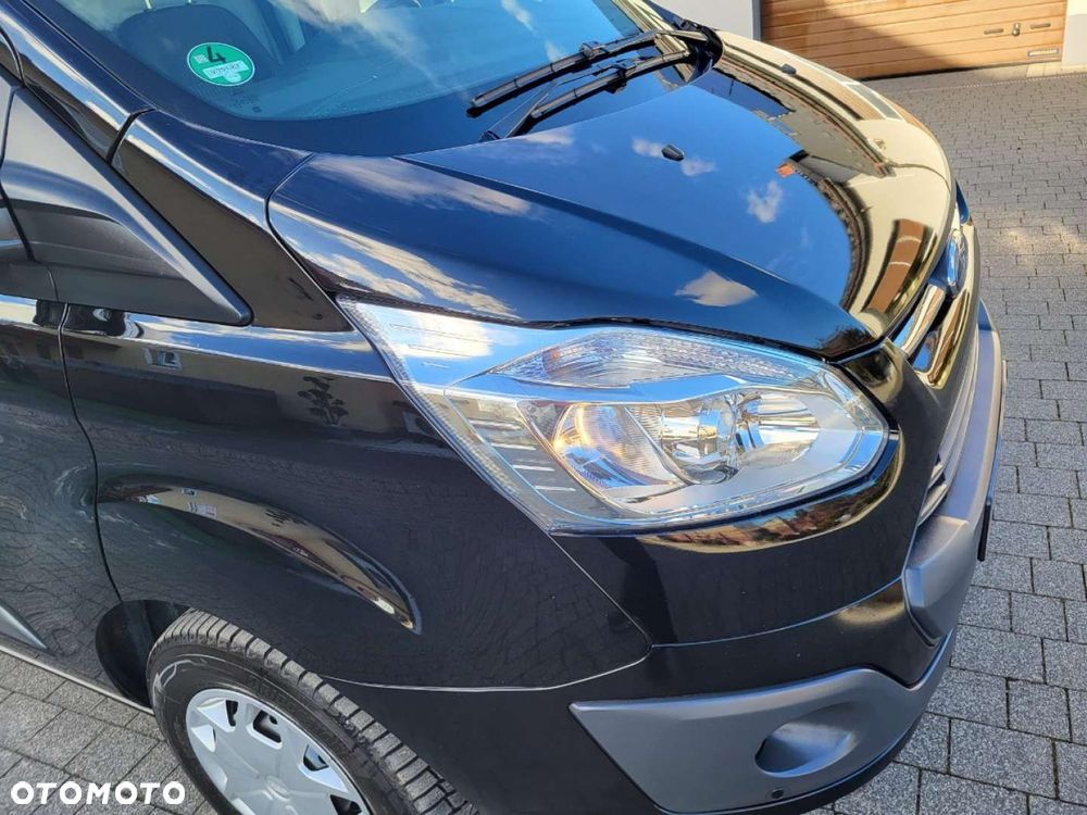 Ford Tourneo Custom - 14