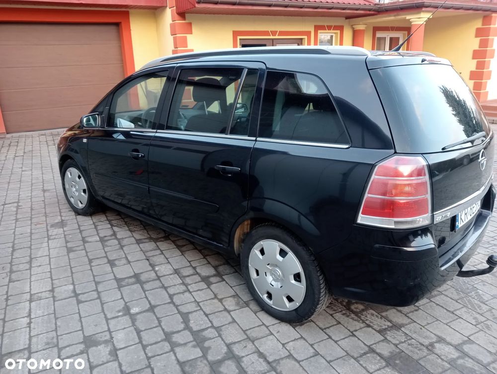 Opel Zafira - 12