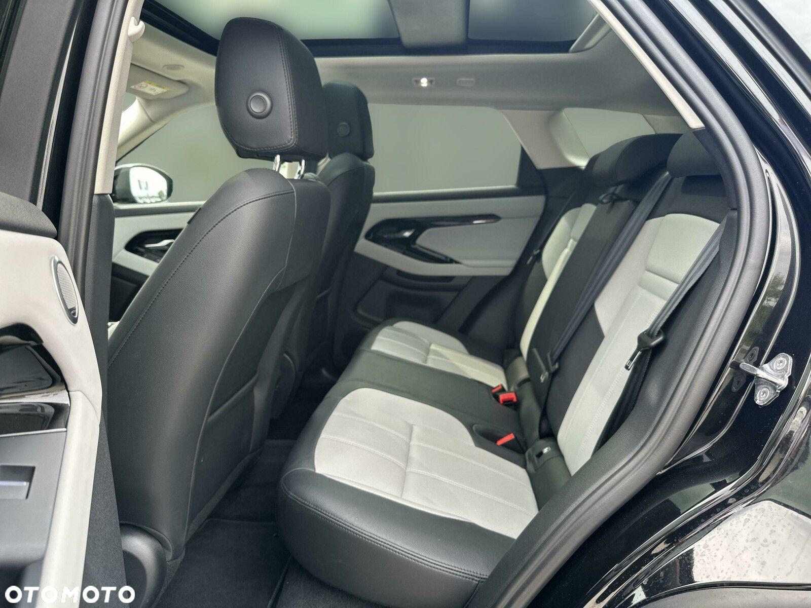 Land Rover Range Rover Evoque - 13