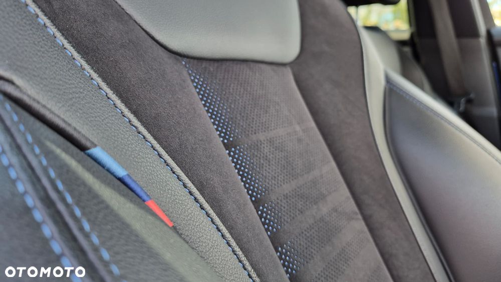 BMW Seria 3 330i M Sport sport - 13