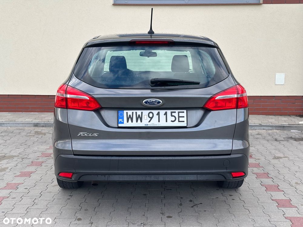 Ford Focus 1.5 TDCi SYNC Edition - 10