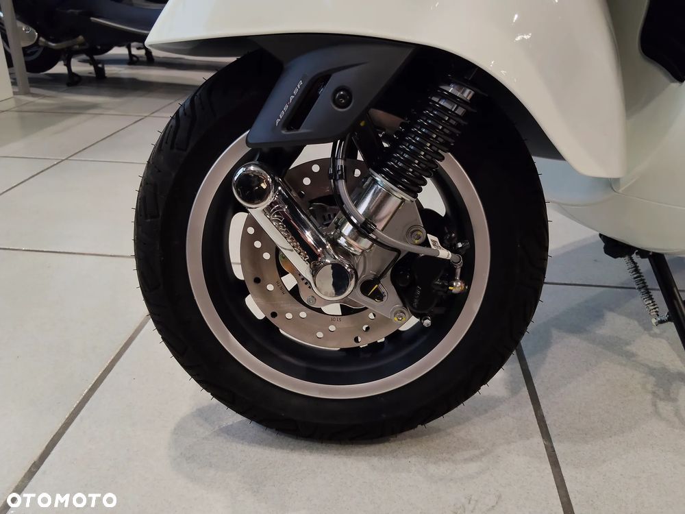 Vespa GTS - 11