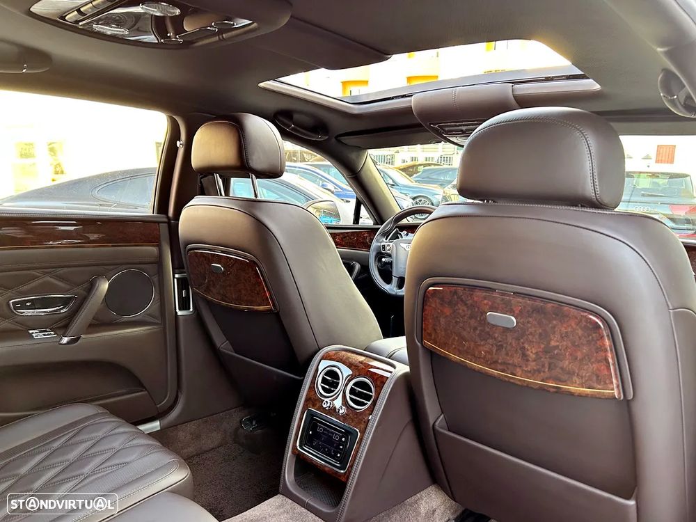 Bentley Continental Flying Spur - 34