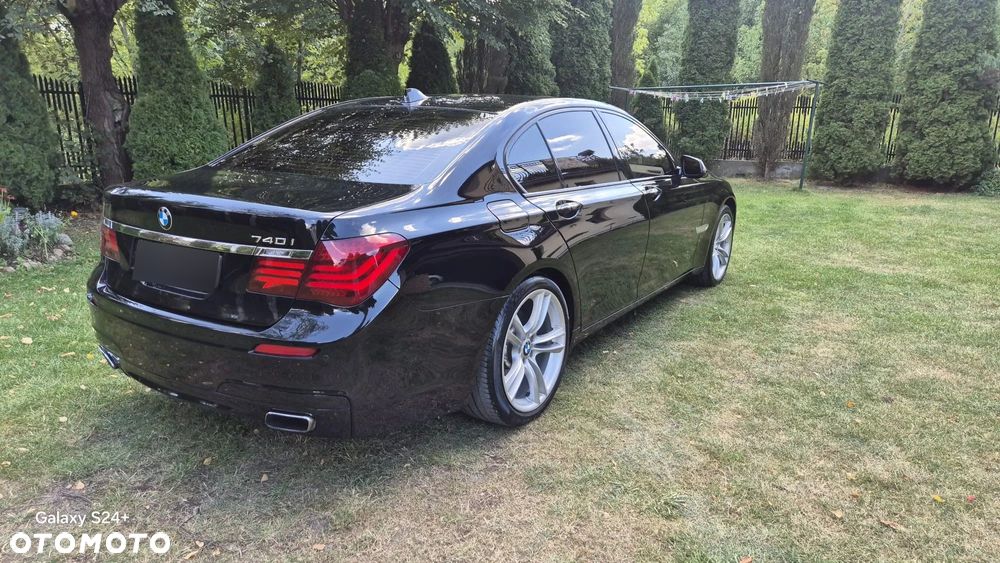 BMW Seria 7 740i - 7